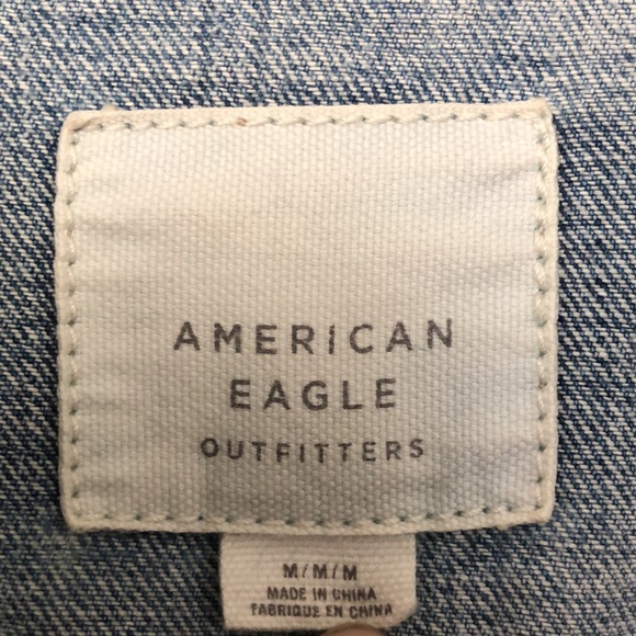 American Eagle Oversized Distressed Jean Jacket - Picture 5 of 5